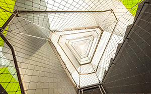 橋梁圍欄防護(hù)鋼絲繩網(wǎng)